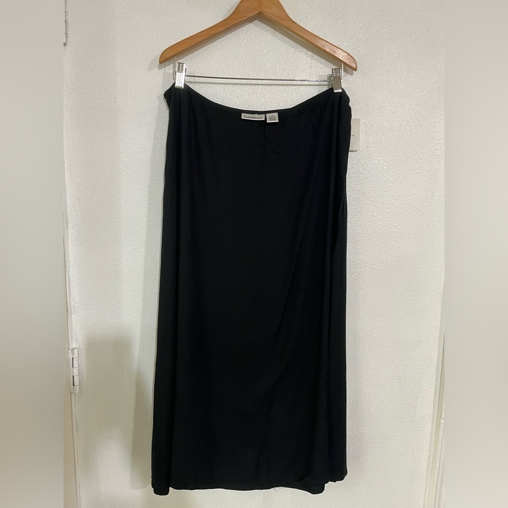 Croft and Barrow me black skirt a type NWT